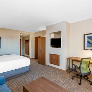 King Room Hearing Accessible